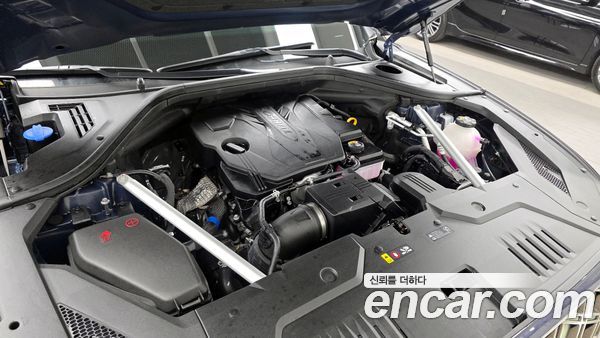 Genesis GV70 2025, фото 6
