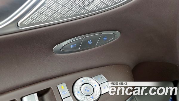 Genesis GV70 2025, фото 29
