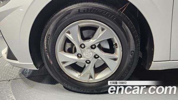 Hyundai Elantra 2021, фото 5
