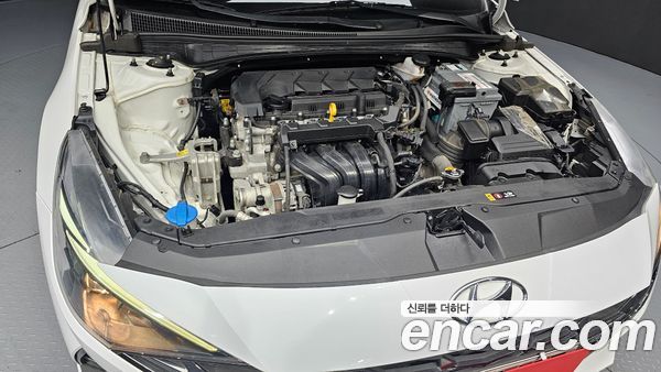 Hyundai Elantra 2021, фото 6
