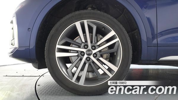 Audi Q5 2021, фото 5