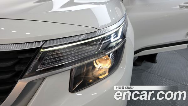 Kia Seltos 2022, фото 8