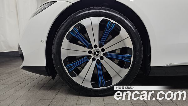 Mercedes-Benz EQS 2022, фото 5