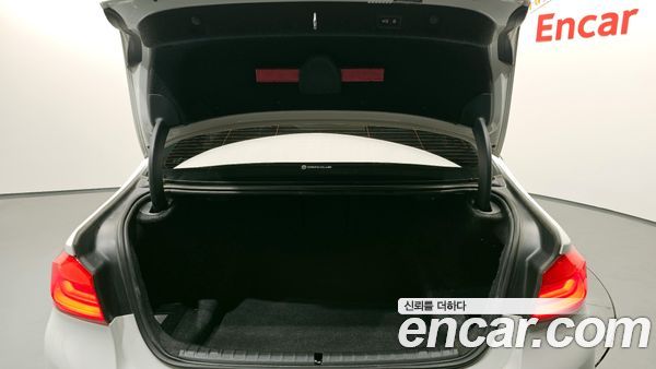 BMW 5 Series 2020, фото 26
