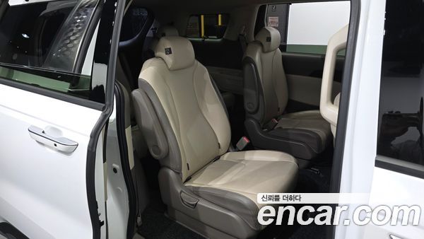 Kia Carnival 2022, фото 16