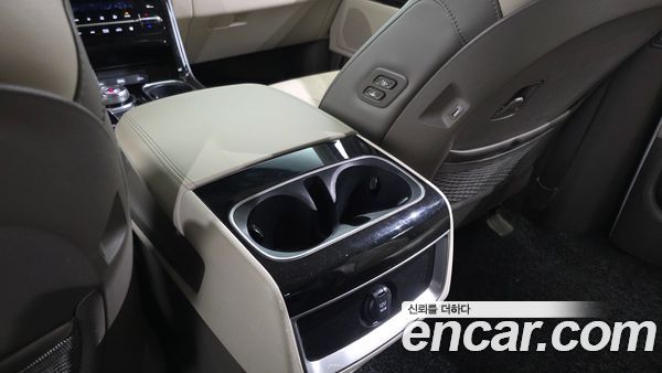 Kia Carnival 2022, фото 31