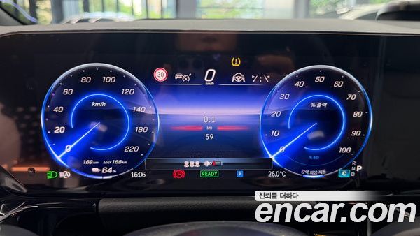 Mercedes-Benz EQA 2026, фото 5