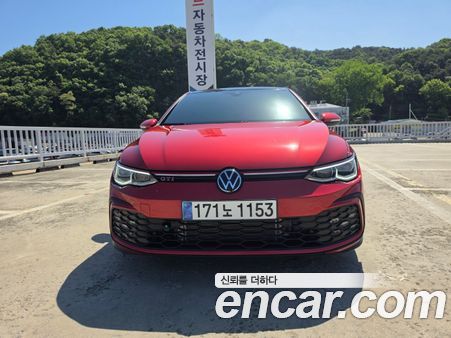 Volkswagen Golf 2024, фото 2