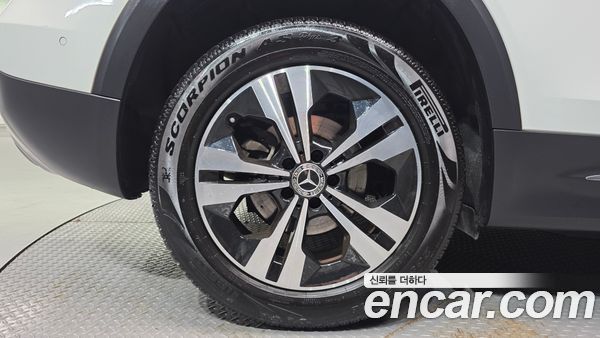 Mercedes-Benz GLB 2022, фото 5