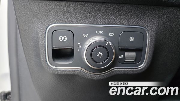Mercedes-Benz GLB 2022, фото 20
