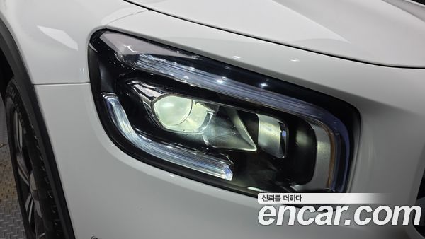 Mercedes-Benz GLB 2022, фото 8