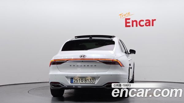 Hyundai Grandeur 2022, фото 4