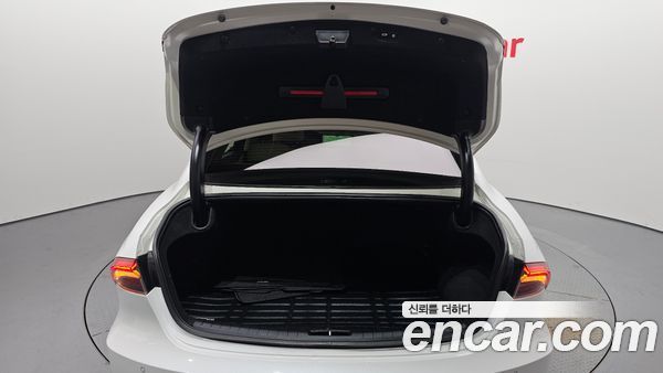 Hyundai Grandeur 2022, фото 26