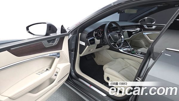 Audi A7 2022, фото 13