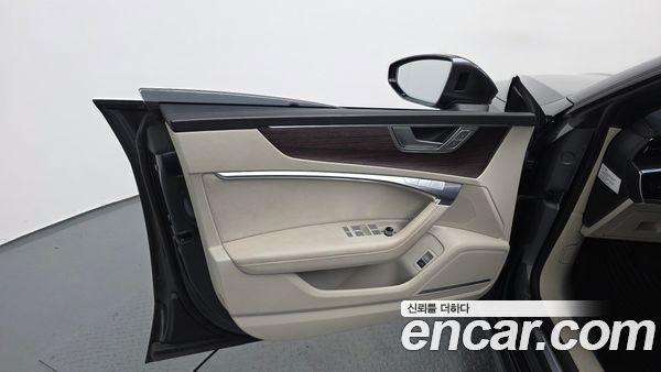 Audi A7 2022, фото 14