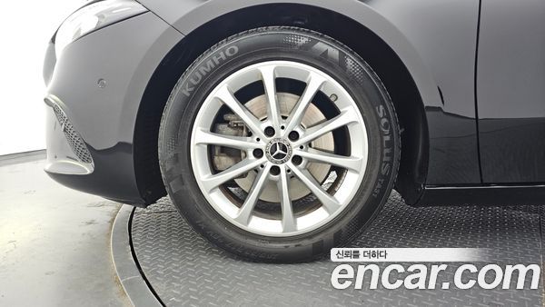 Mercedes-Benz A-Class 2020, фото 5