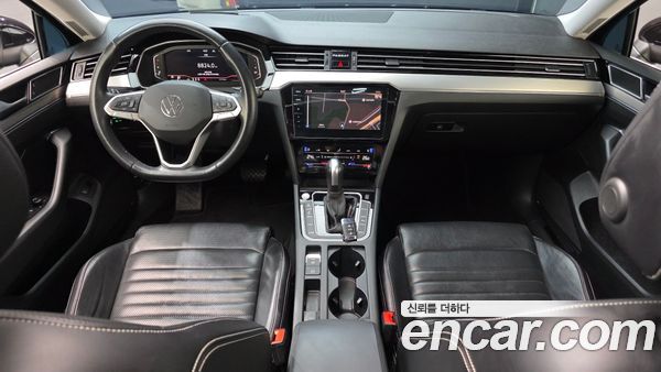 Volkswagen Passat 2022, фото 10