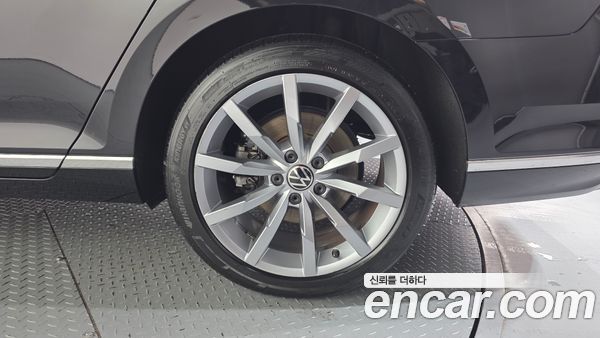 Volkswagen Passat 2022, фото 7