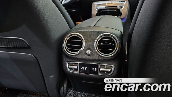 Mercedes-Benz E-Class 2023, фото 30