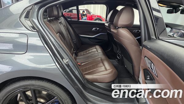 BMW 3 Series 2021, фото 12