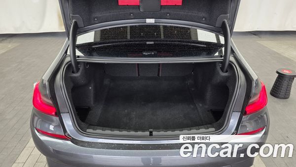BMW 3 Series 2021, фото 20