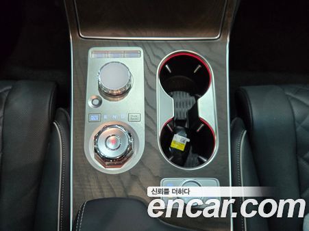 Genesis GV80 2025, фото 12