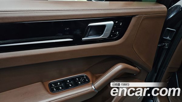 Porsche Cayenne 2020, фото 30