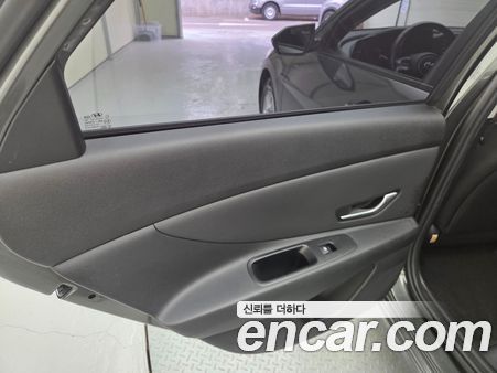 Hyundai Elantra 2021, фото 12