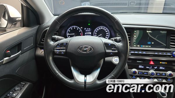 Hyundai Elantra 2020, фото 13