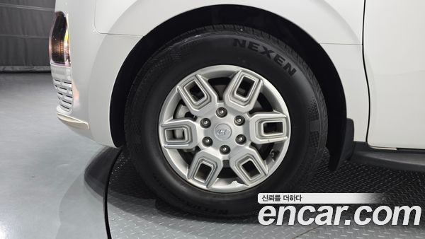 Hyundai Staria 2023, фото 5