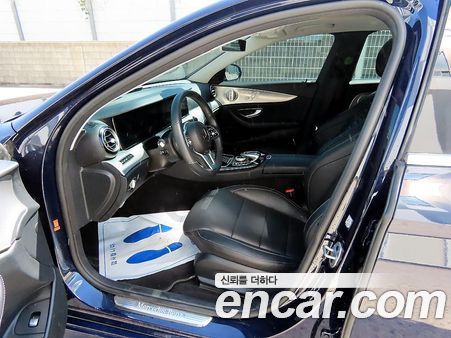 Mercedes-Benz E-Class 2020, фото 5