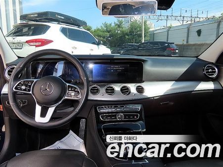 Mercedes-Benz E-Class 2020, фото 7