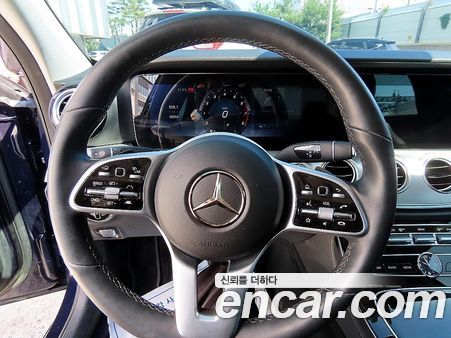 Mercedes-Benz E-Class 2020, фото 8