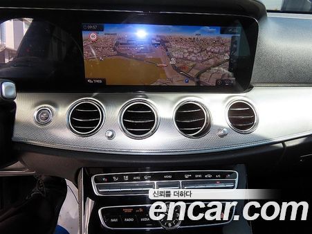 Mercedes-Benz E-Class 2020, фото 14