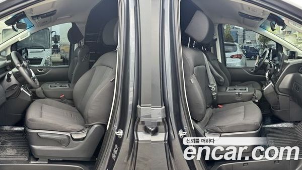 Hyundai Staria 2023, фото 18