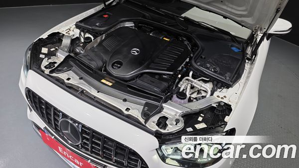 Mercedes-Benz E-Class 2022, фото 6