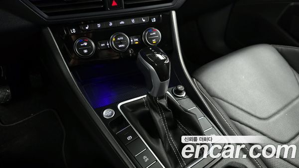 Volkswagen Jetta 2023, фото 12