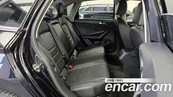 Volkswagen Jetta 2023, фото 17