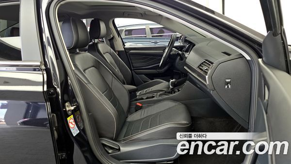 Volkswagen Jetta 2023, фото 16