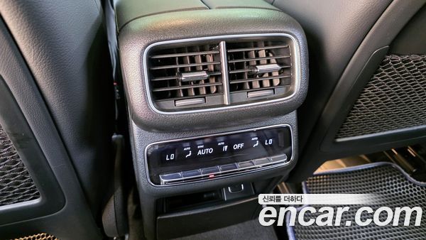 Mercedes-Benz GLE 2020, фото 32