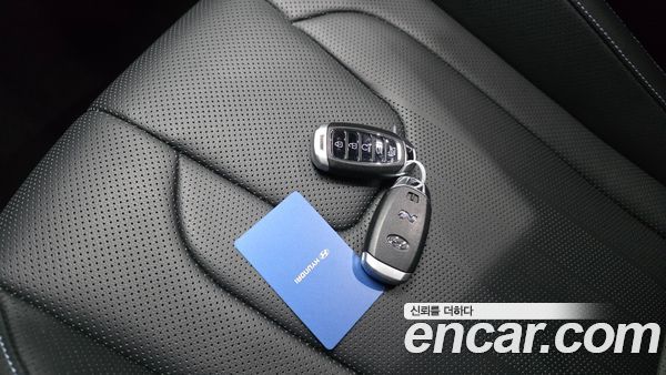 Hyundai Elantra 2022, фото 30