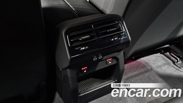 BMW 5 Series 2025, фото 26