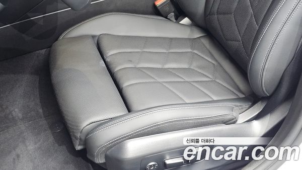BMW 5 Series 2025, фото 30