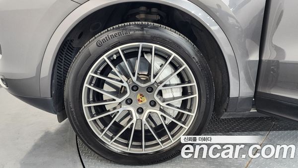 Porsche Cayenne 2020, фото 5