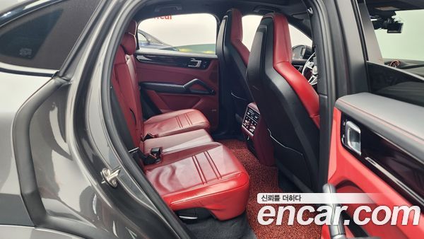 Porsche Cayenne 2020, фото 17