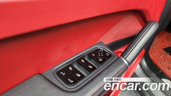 Porsche Cayenne 2020, фото 36