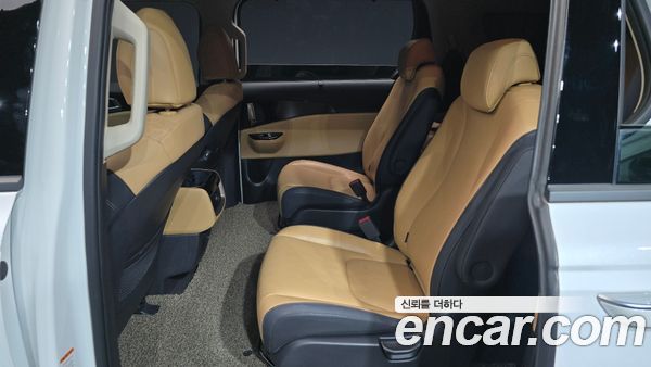 Kia Carnival 2023, фото 11