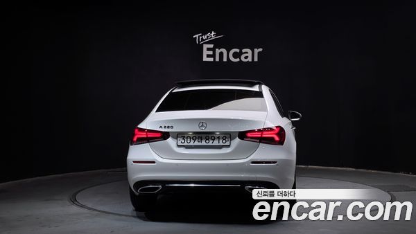 Mercedes-Benz A-Class 2020, фото 4