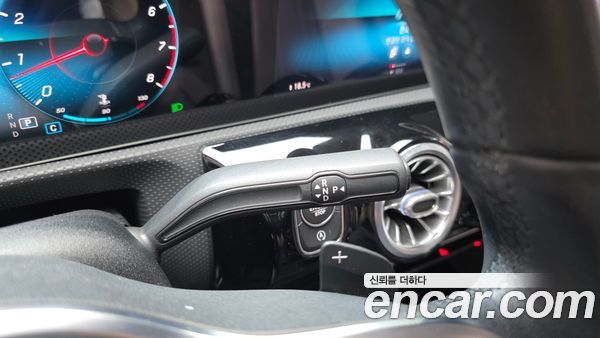 Mercedes-Benz A-Class 2020, фото 9