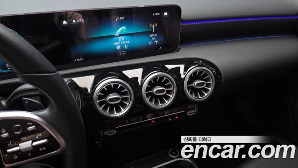 Mercedes-Benz A-Class 2020, фото 14